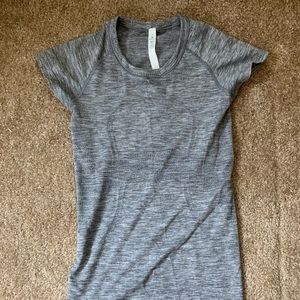 Lululemon top